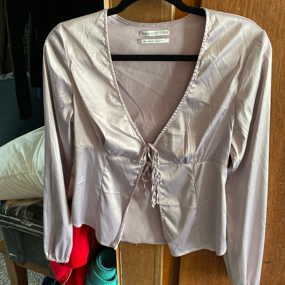 URBAN OUTFITTERS tie in front top